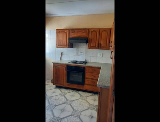 3 BEDROOM HOUSE RENTED IN UMLAZI BB